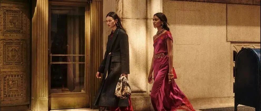 最头条 | ZARA宣布2021年闭店1200家：后疫情时代的快时尚品牌路在何方？