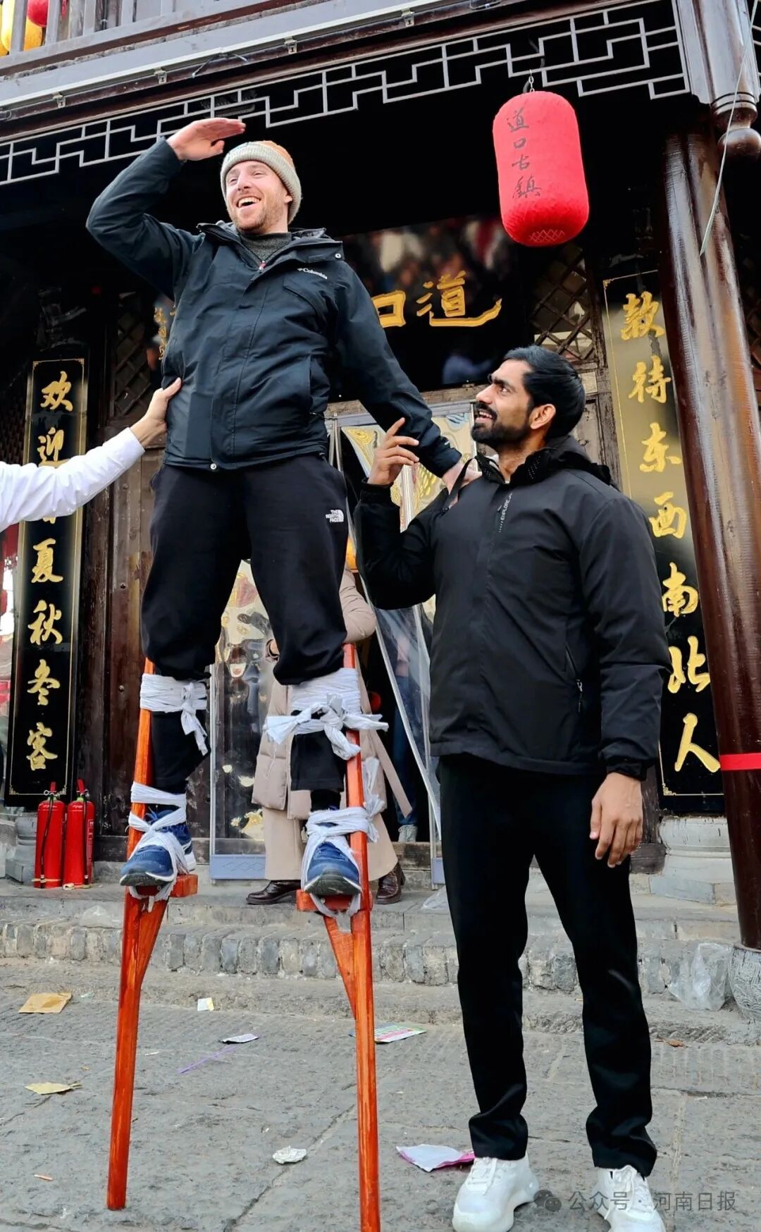 何言：老家河南，“開”新圖強(qiáng)