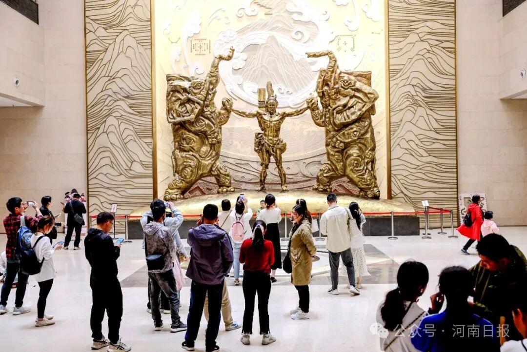 何言：老家河南，“開”新圖強(qiáng)