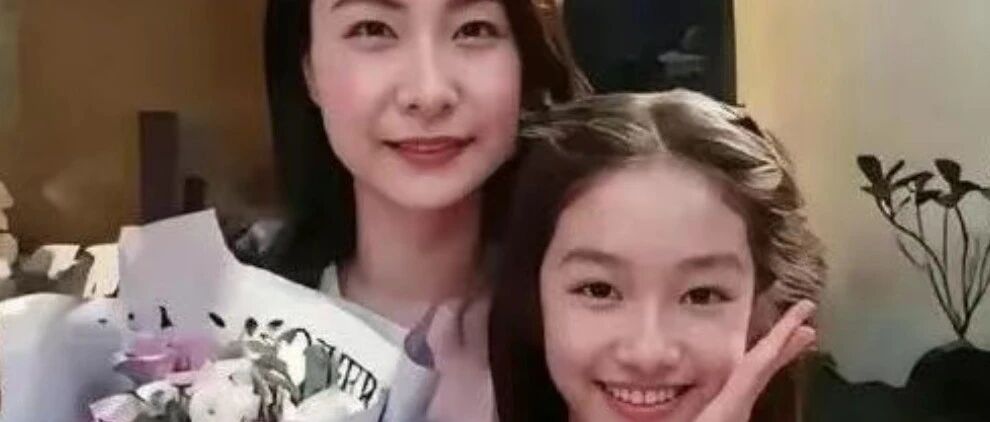 郭晶晶大女儿霍中妍,颜值出圈越长越漂亮,还隔代遗传港姐奶奶的美貌