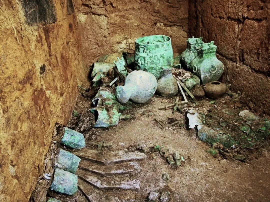 南越文王墓东耳室出土情况