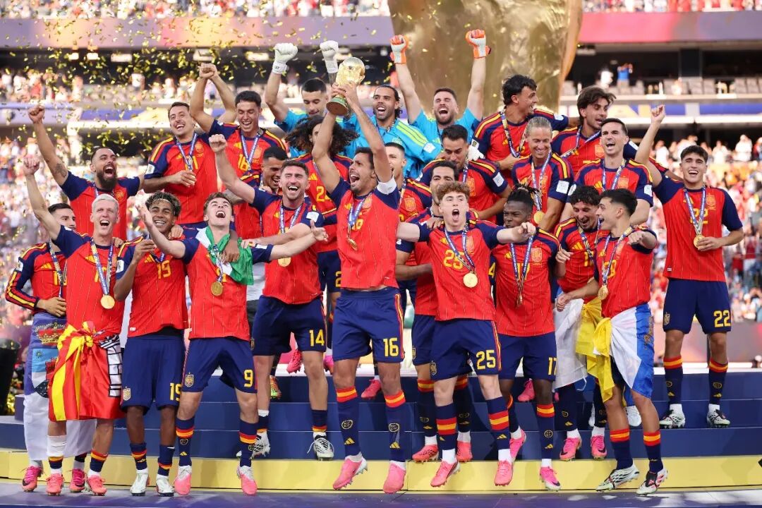Spain lift the FIFA World Cup trophy.