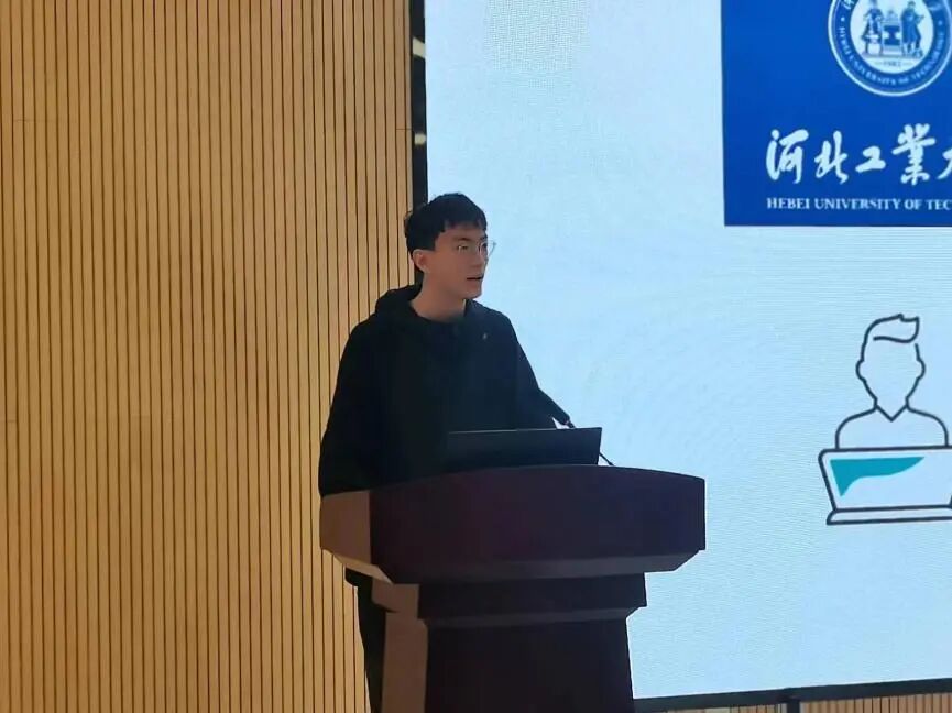 2020级软件工程专业李轩,考研至南开大学.