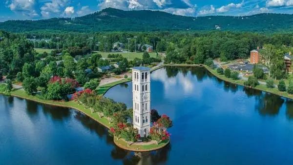 弗曼大学鸟瞰图