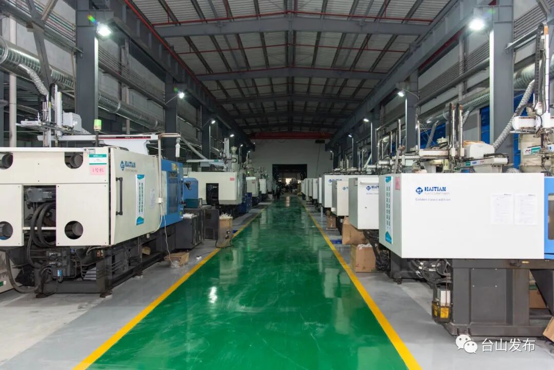 各大媒体聚焦台山战“疫”企业