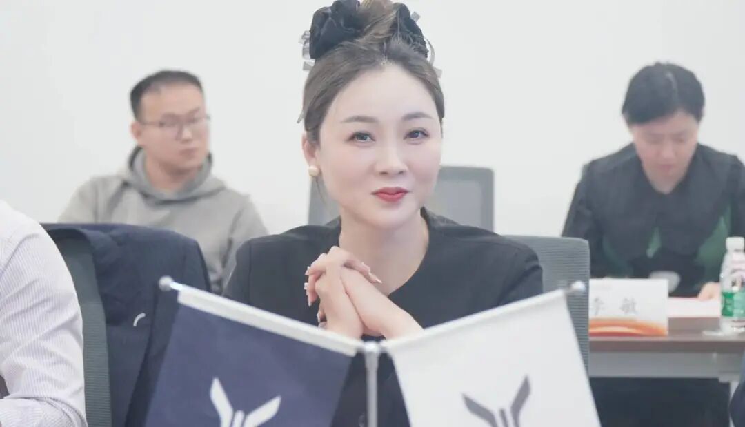 徽商大讲堂在合肥永达岚图开课