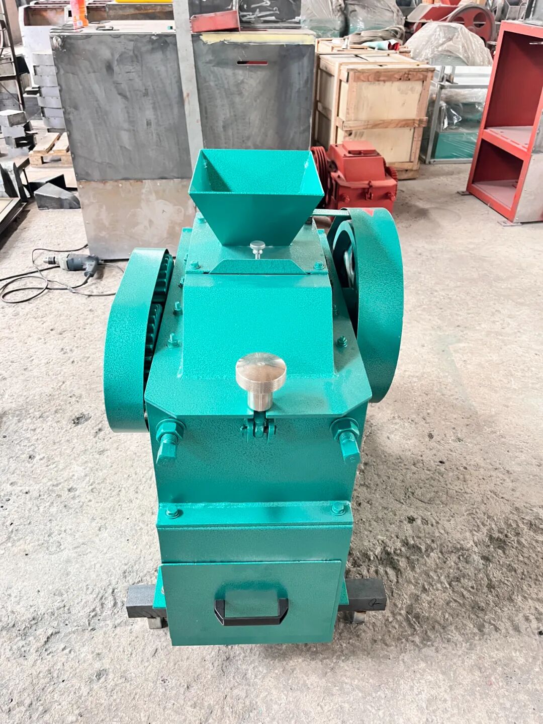 實(shí)驗(yàn)室對(duì)輥破碎機(jī)-鶴壁冶金