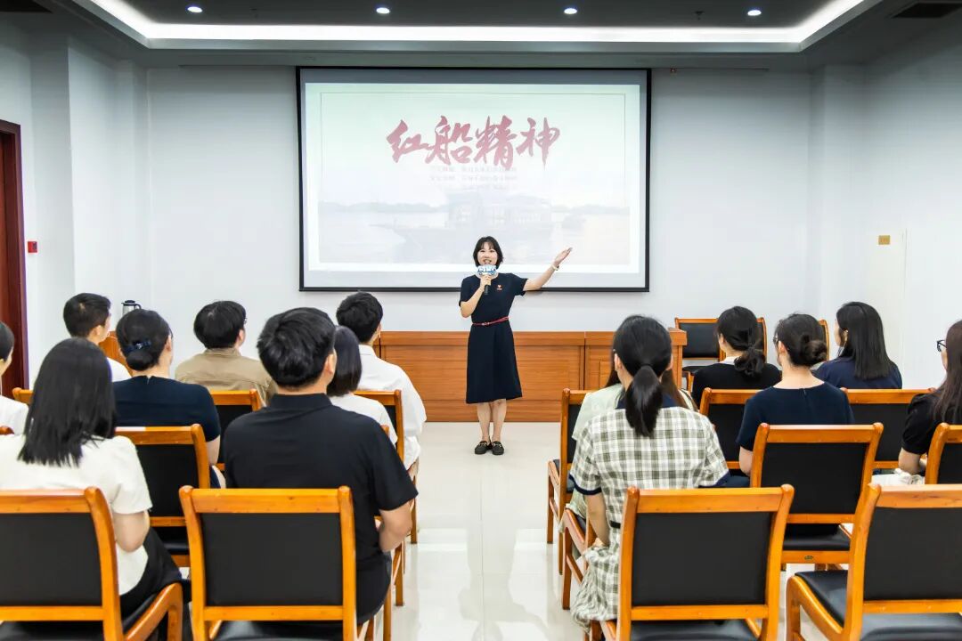 4青年说青年环节.jpg