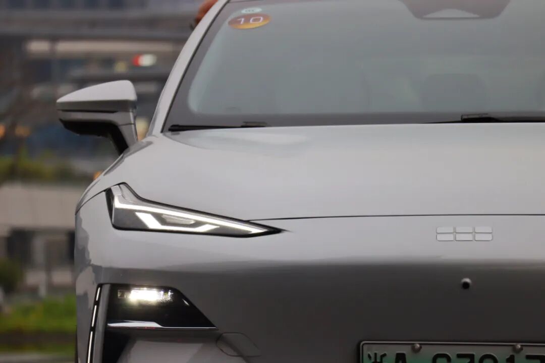 前有汉下降售价门槛,后有小米su7快马加鞭,小鹏拉着哪吒挑战零跑,奇瑞