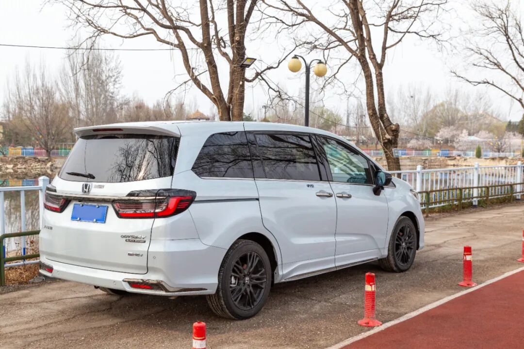 中国家庭到底需要一款什么样的mpv?