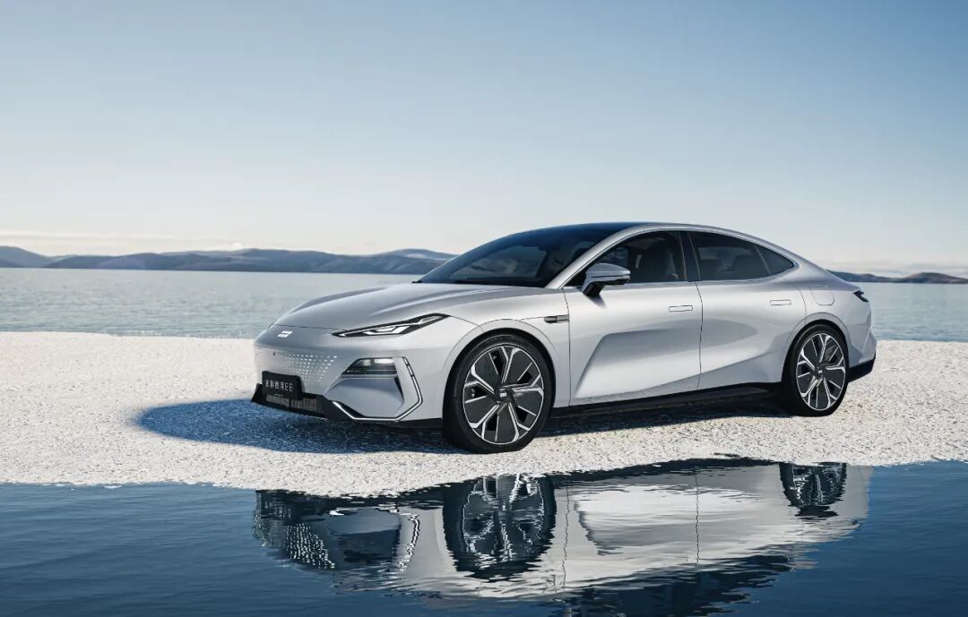 吉利汽车:轻舟已过万重山-爱卡汽车爱咖号