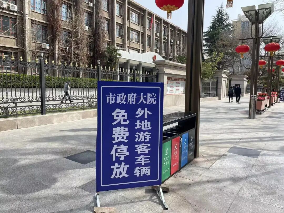 一碗麻辣烫带火之后的天水：“感觉有一亿人在这里”