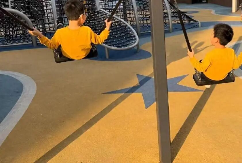 儿童成长陪伴师讲述：像“外包父母”，普遍可月入过万