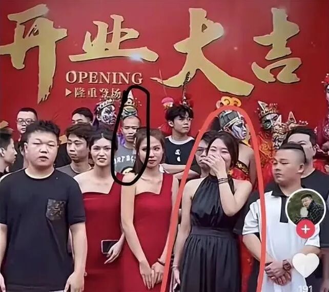 “货车撞劳斯莱斯”被质疑摆拍！两人被扒去年曾同框，女方粉丝已破百万