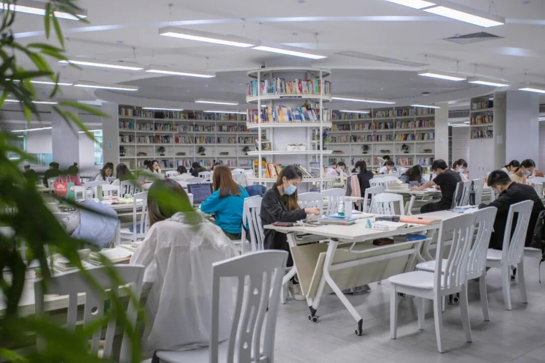 分析广州热门8所中职学校