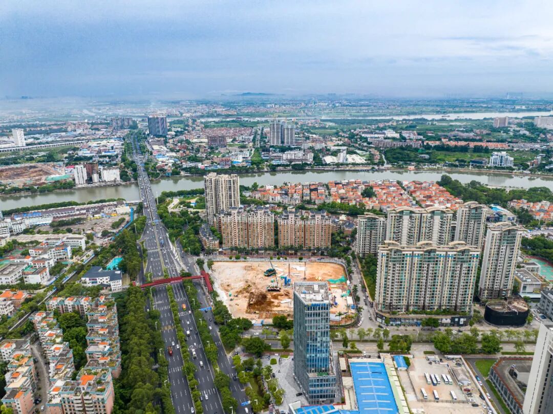 番禺新盘路劲美的隽樾府开放展示厅，预计10月份开盘