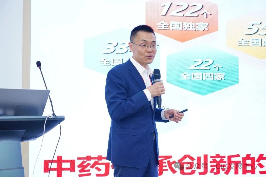 叶辉.JPG