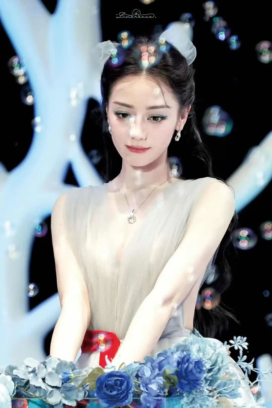 迪丽热巴绝美恋夏风