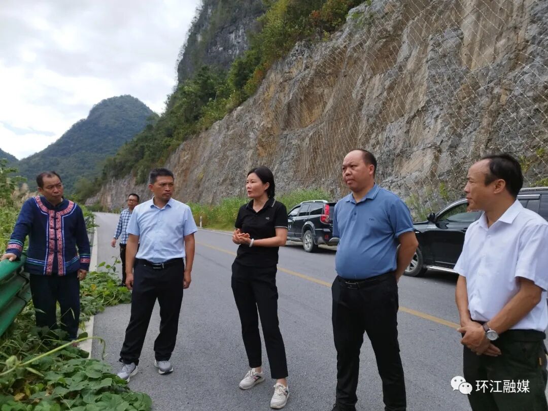 县长毛华慧到下南乡调研庭院经济工作 - 政务动态 - 广西河池市环江
