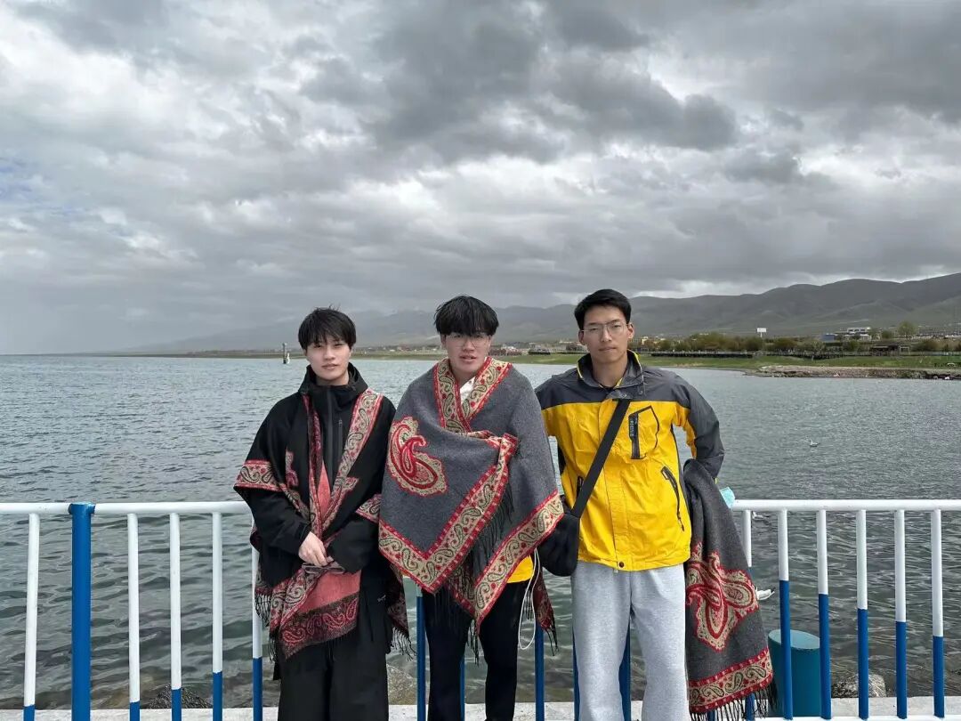 纠结,伦艺给我2张offer!该选哪个!