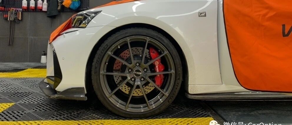 满心欢喜给我的is换鞋，果不奇然是好看的