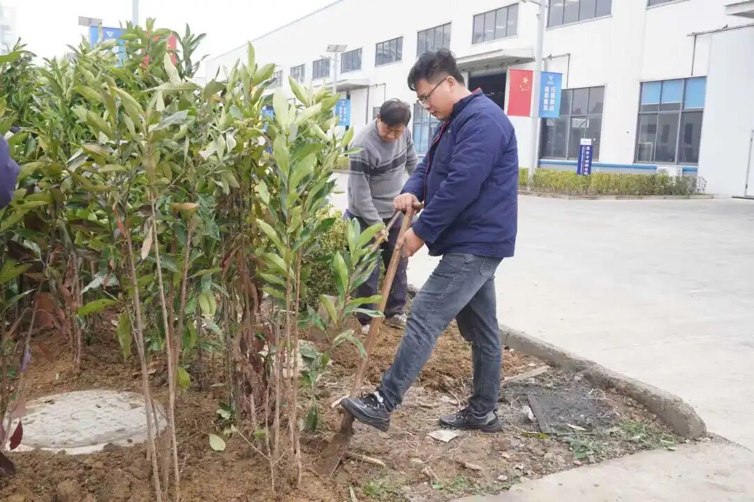 植树添绿意，献血传爱心——这个植树节，我们这样过！