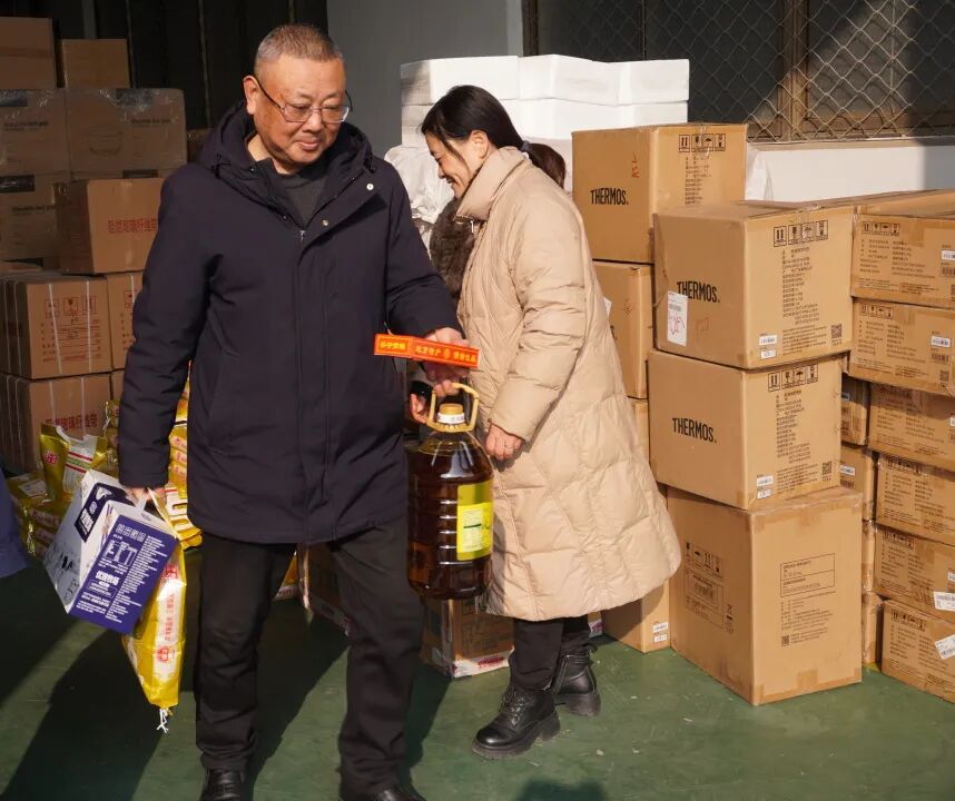 岁寒情暖迎新春 匠心筑梦向未来