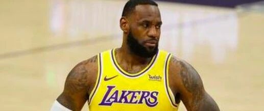 湖人大翻盘17分！詹姆斯1000场得分上双，甩乔丹134场