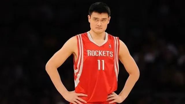 湖人曾两次招募姚明，给出什么报价？姚明太念旧情了