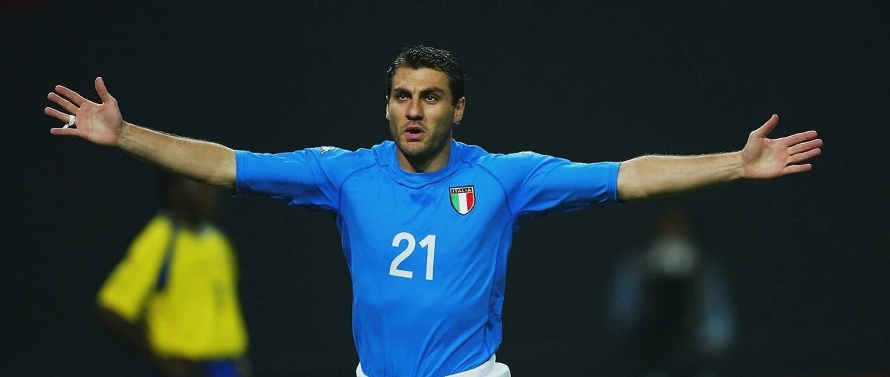 绿茵场的人形坦克，巅峰期的维埃里有多震撼？