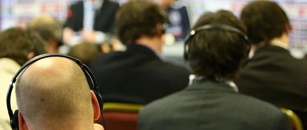 足球记者心里有多苦？家里着火还被追问转会！