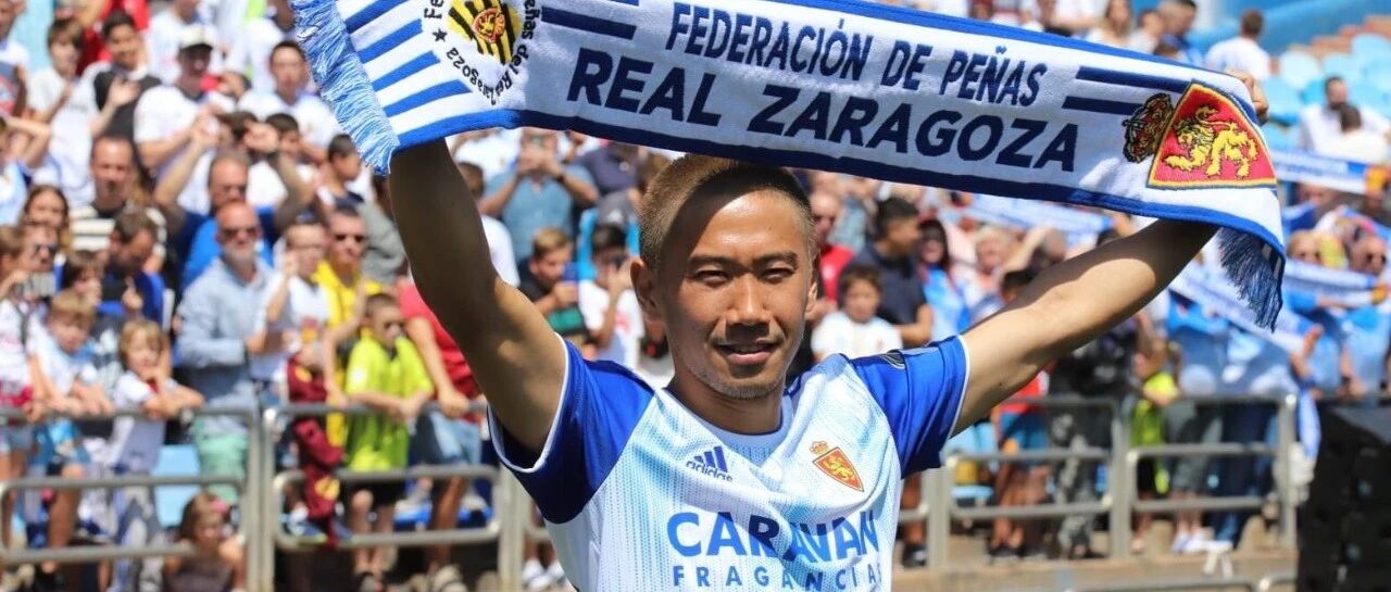 曾经连续三年捧起五大联赛冠军奖杯，如今他被迫解约无球可踢