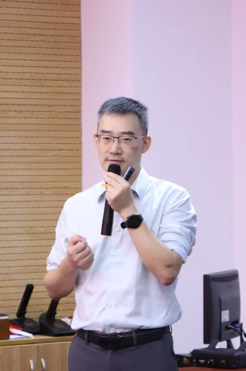 【书记讲党课】《从“红井”到“商道”——探寻企业立身之本与价值回归》