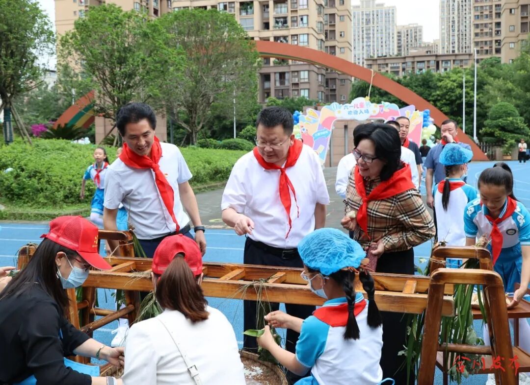 微信图片_20260529111426_390_380_副本.jpg