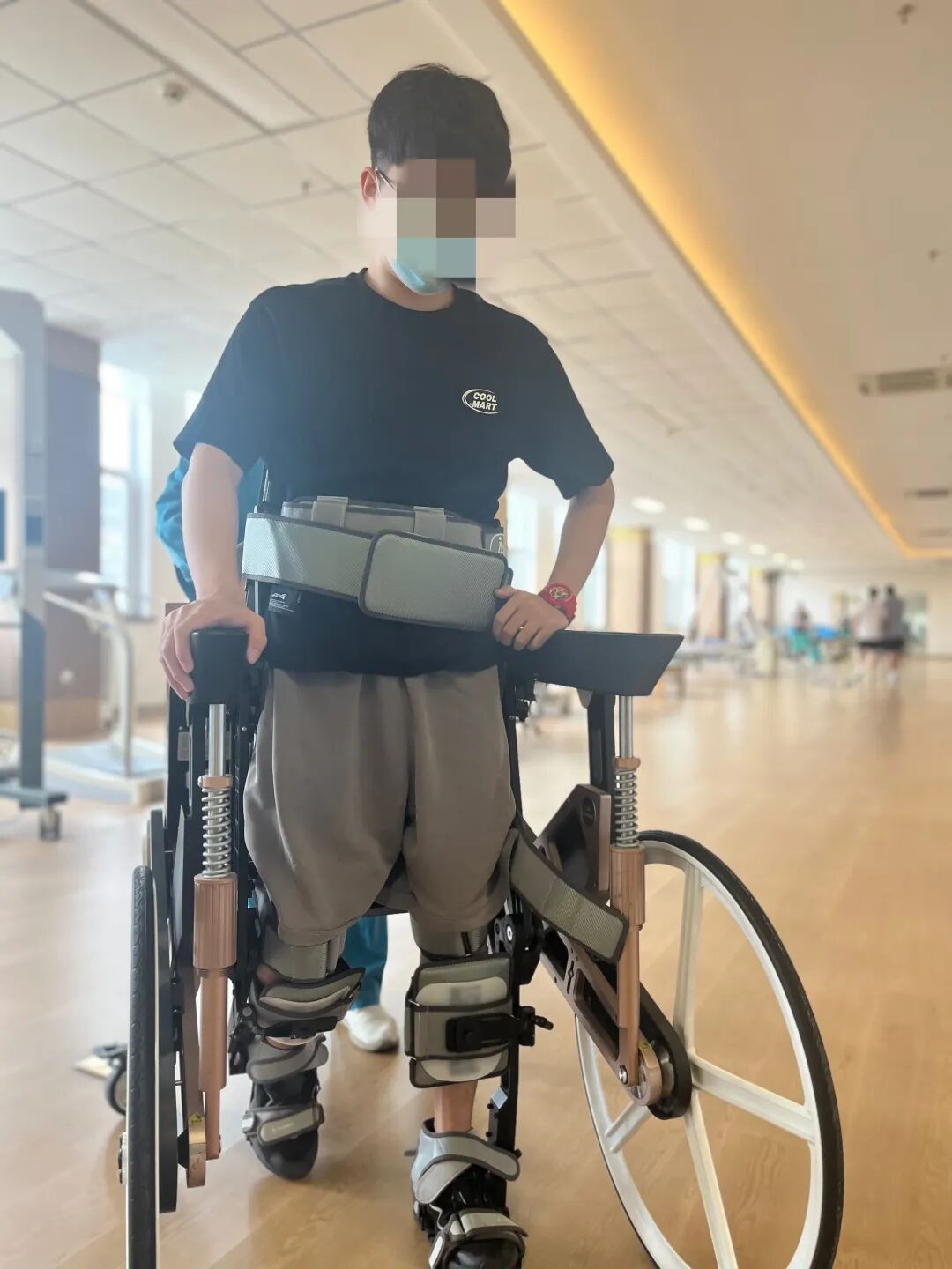 什么是康复机器人【步行训练的好帮手】下肢康复训练机器人_https://www.jmylbn.com_新闻资讯_第10张