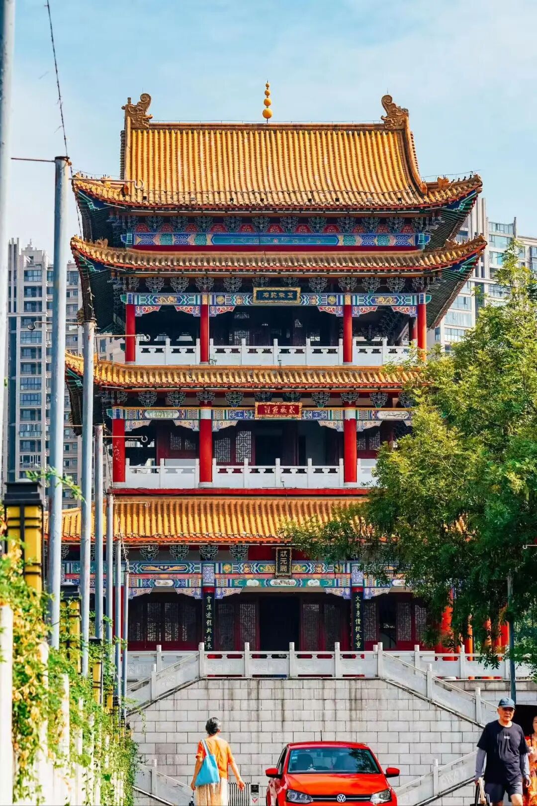 高铁直达，挖到了和昆明齐名的“春城”，4元一碗粉，泡汤江西一绝，安逸又便宜！