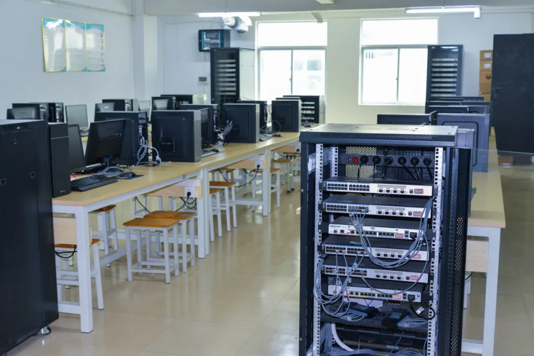 广东省高新技术高级技工学校