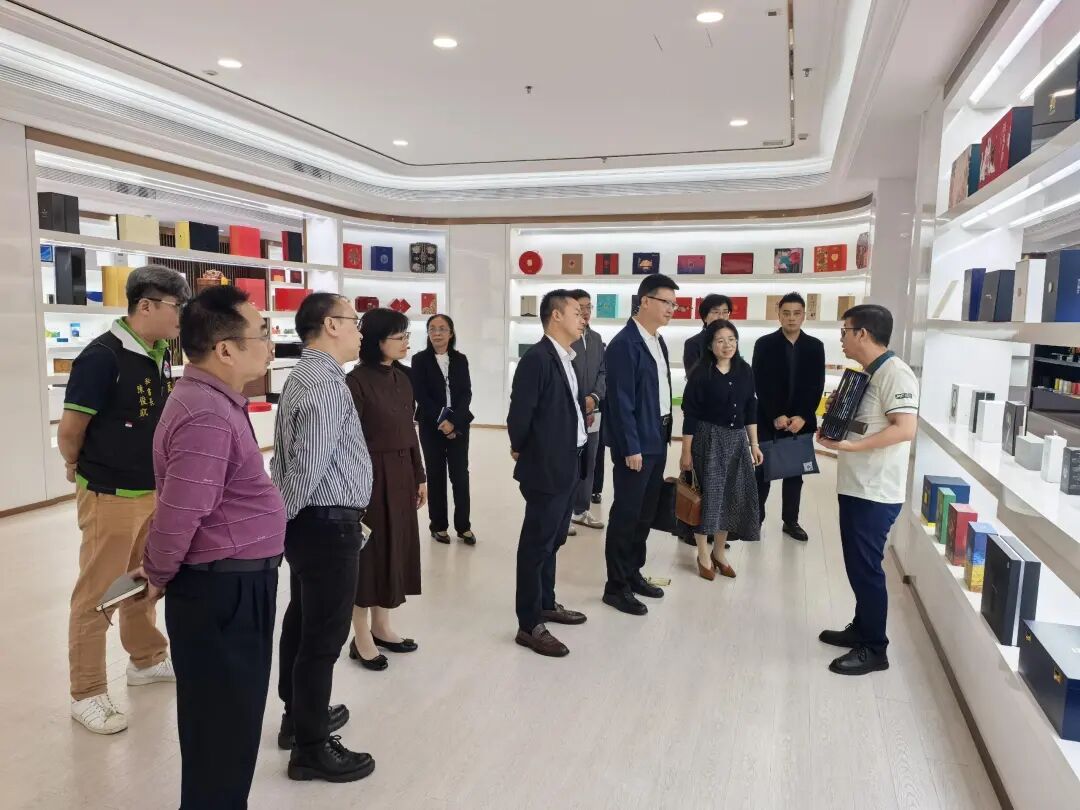 83694588580accd06ce2cf870ae4be7b_compress