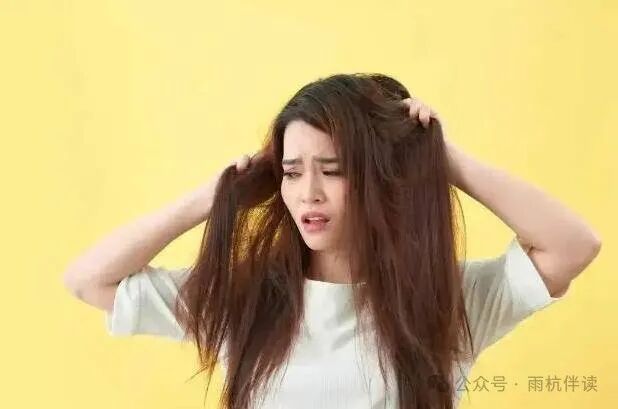 头皮里，老是长疙瘩和脓包，是咋回事了？提醒：或与4种问题有关