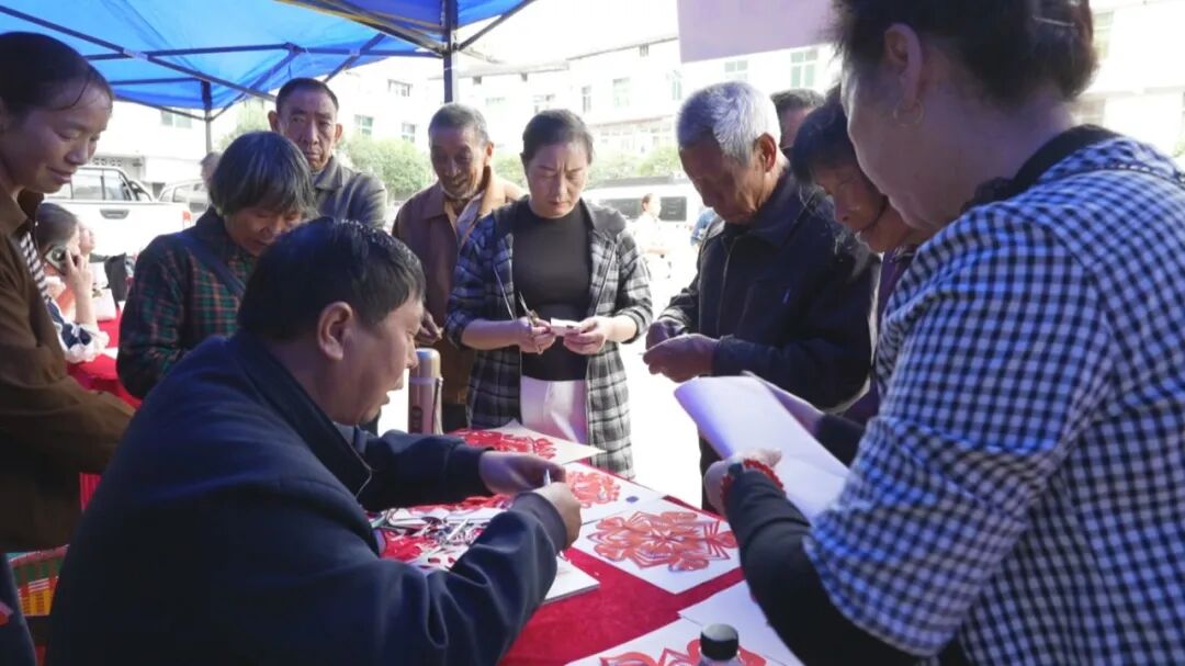 社科普及进基层　重阳敬老暖民心6.jpg