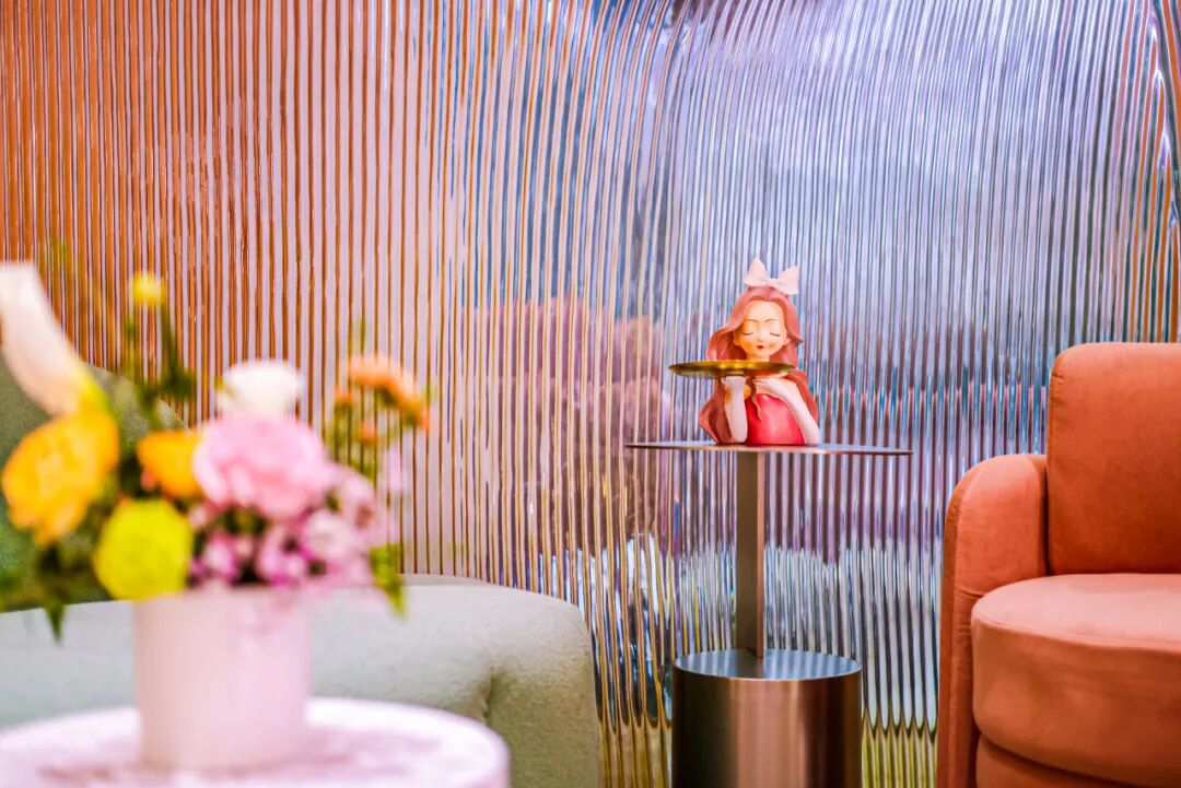 拒绝景区“人挤人”，莎蔓莉莎给您专属松弛感