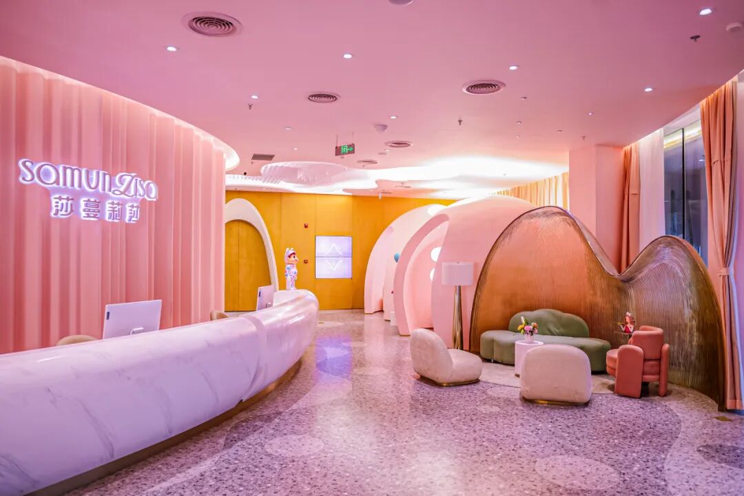 拒绝景区“人挤人”，莎蔓莉莎给您专属松弛感