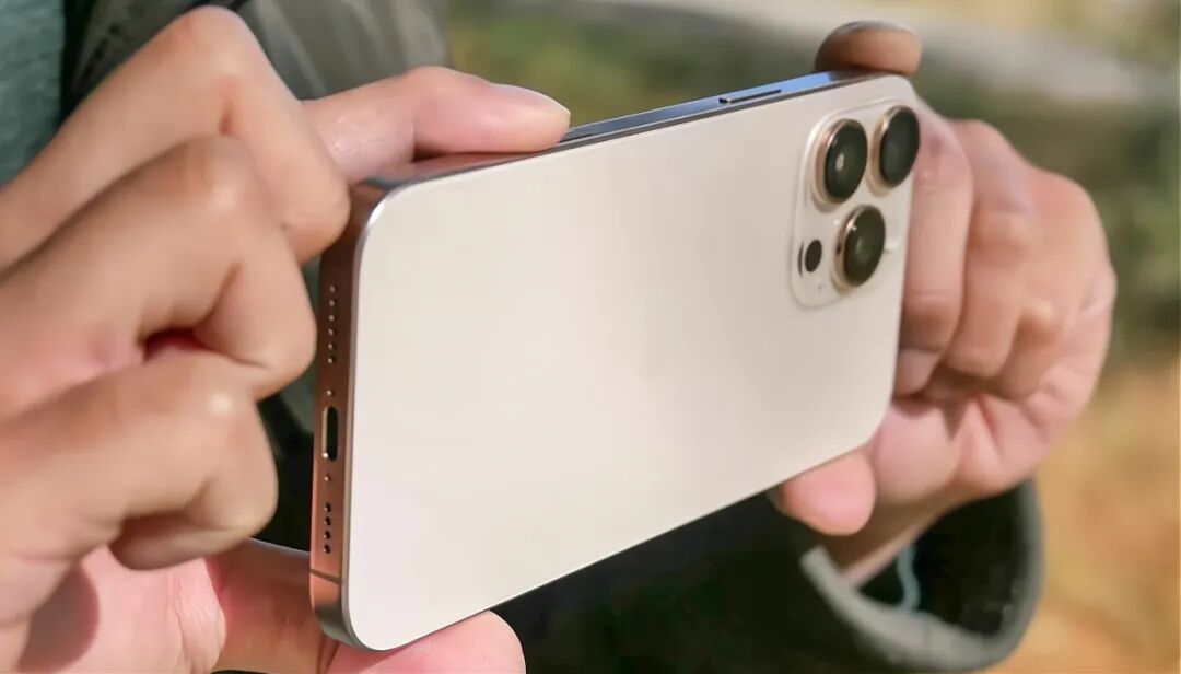 iPhone16ProMax用了1个月，新功能差评！