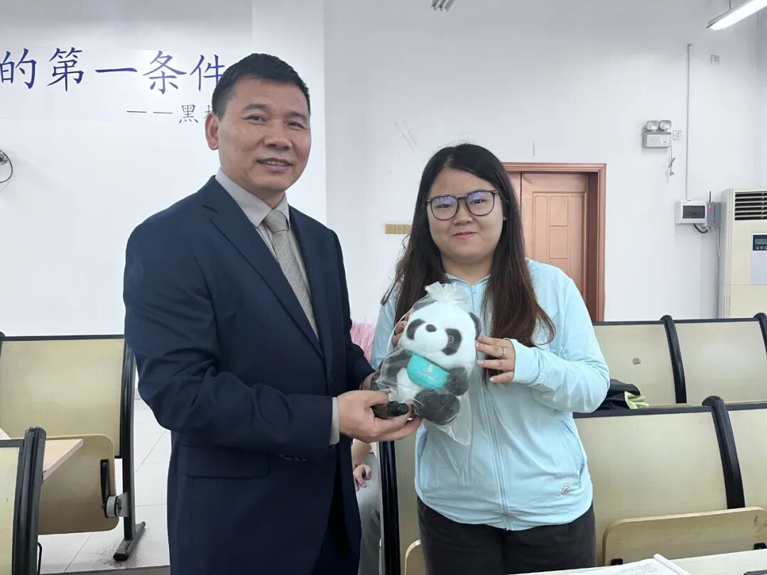 雄远动态｜弦歌不辍 薪火相传——我所律师受邀为广东警官学院学生授课