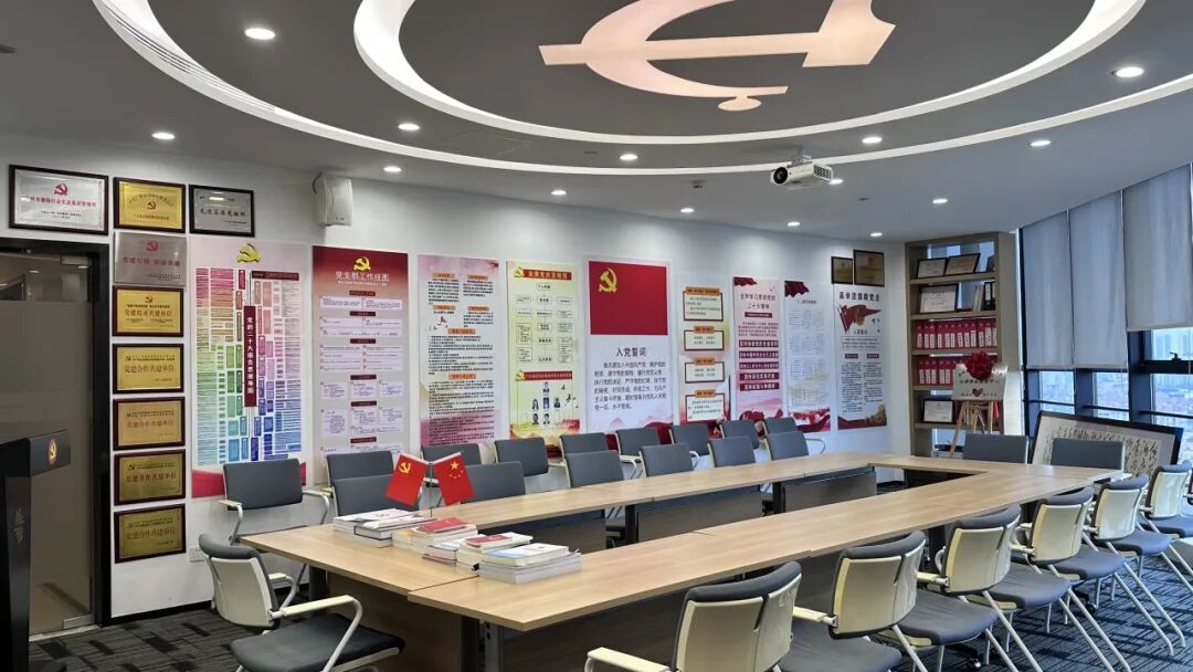 雄远党建｜强化党建引领 擦亮党建品牌——广东雄远律师事务所党支部连续三年获评全省律师行业党建工作示范化律师事务所党组织