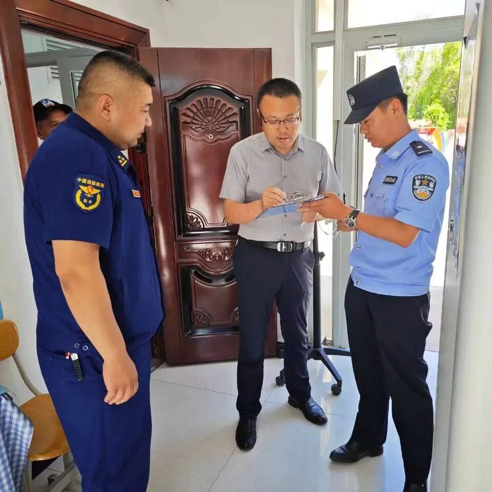 博州公安:为高考"护航" 为平安"加分"