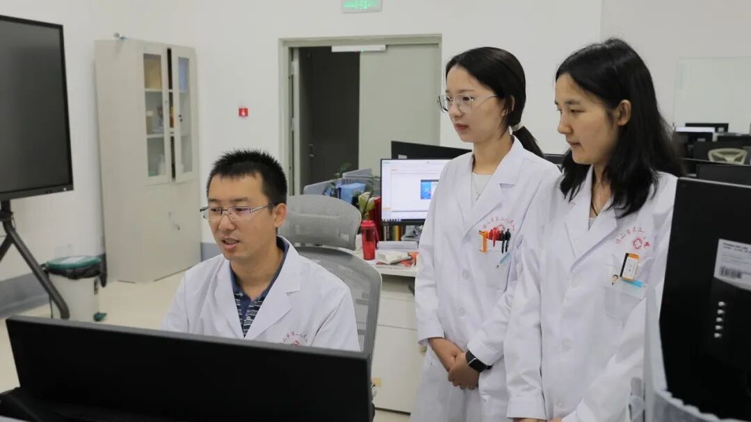 数据多跑路 群众少跑腿 家门口的“医”靠托起稳稳的幸福_数据多跑路 群众少跑腿 家门口的“医”靠托起稳稳的幸福_