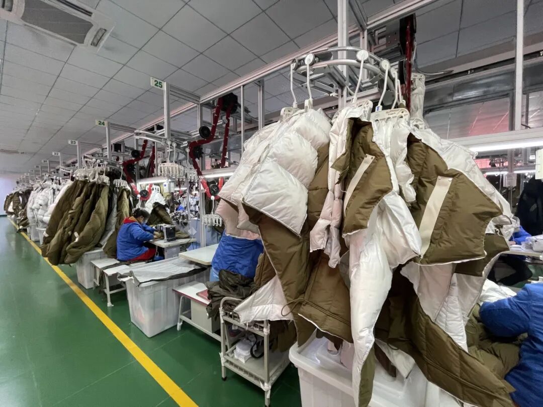 交出靓丽答卷华纺链成衣供应链业务加速开跑