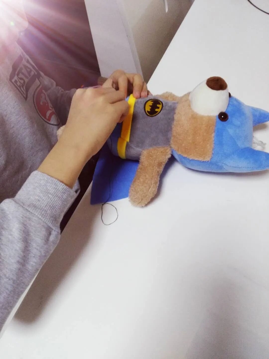 钉纽扣步骤文字_钉纽扣步骤图_钉纽扣的步骤