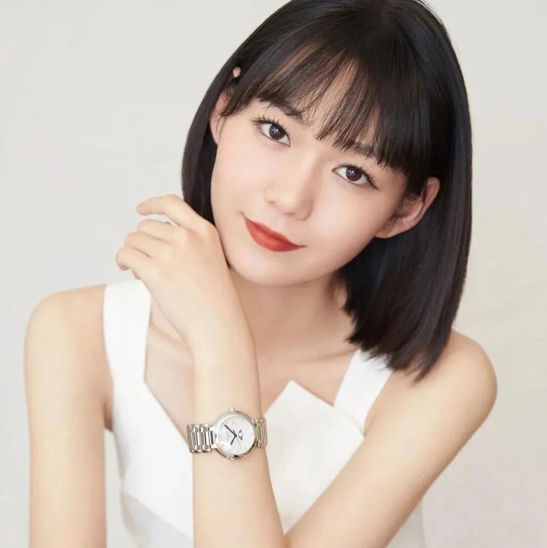 “少女学院风短发”，减龄还遮丑。